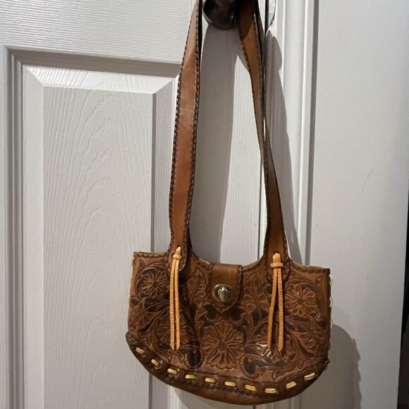 GREAT CONDITION~ Beautifully Handcrafted Leather Shoulder Bag - Picture 3 of 7
